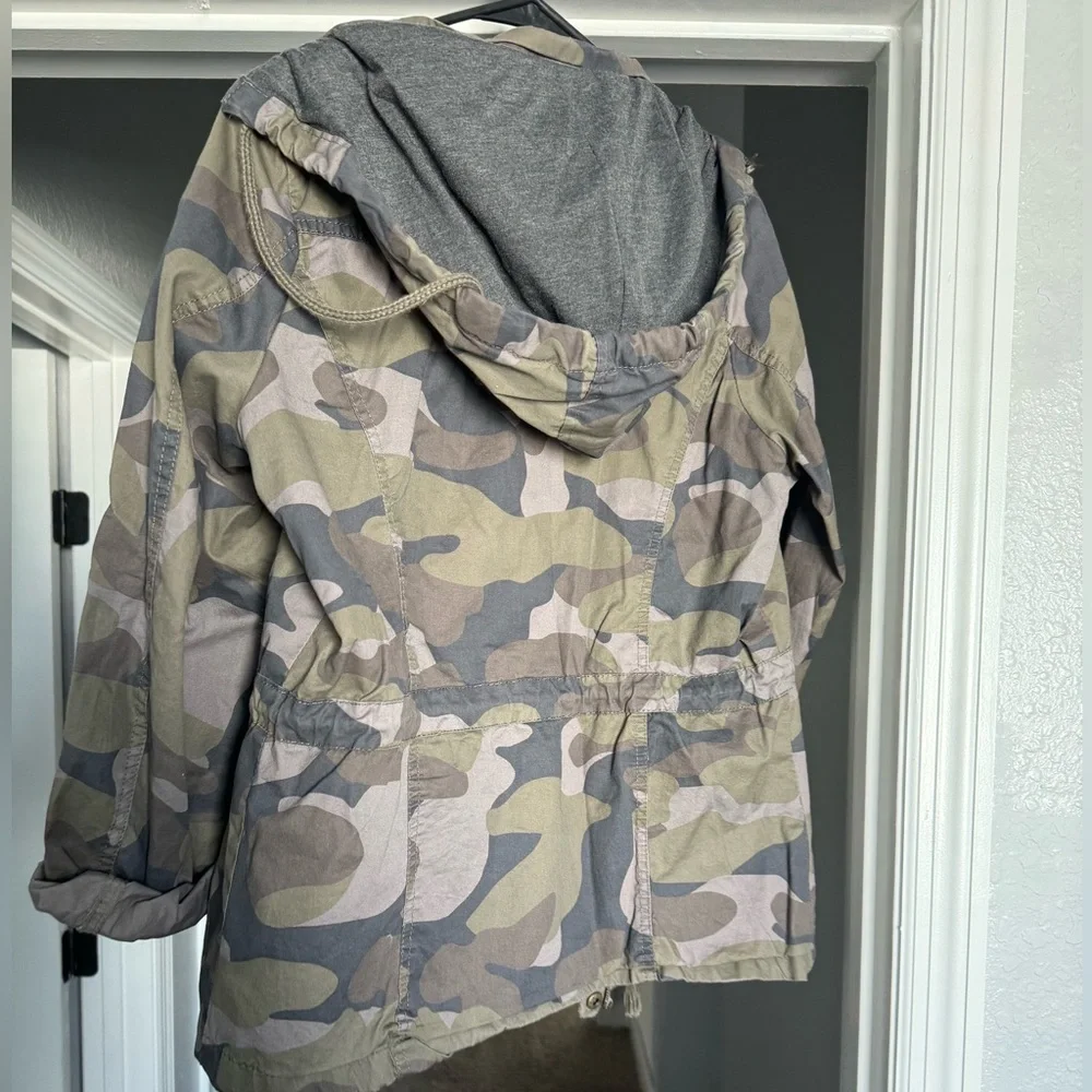 Jacket - Picture 3 of 3